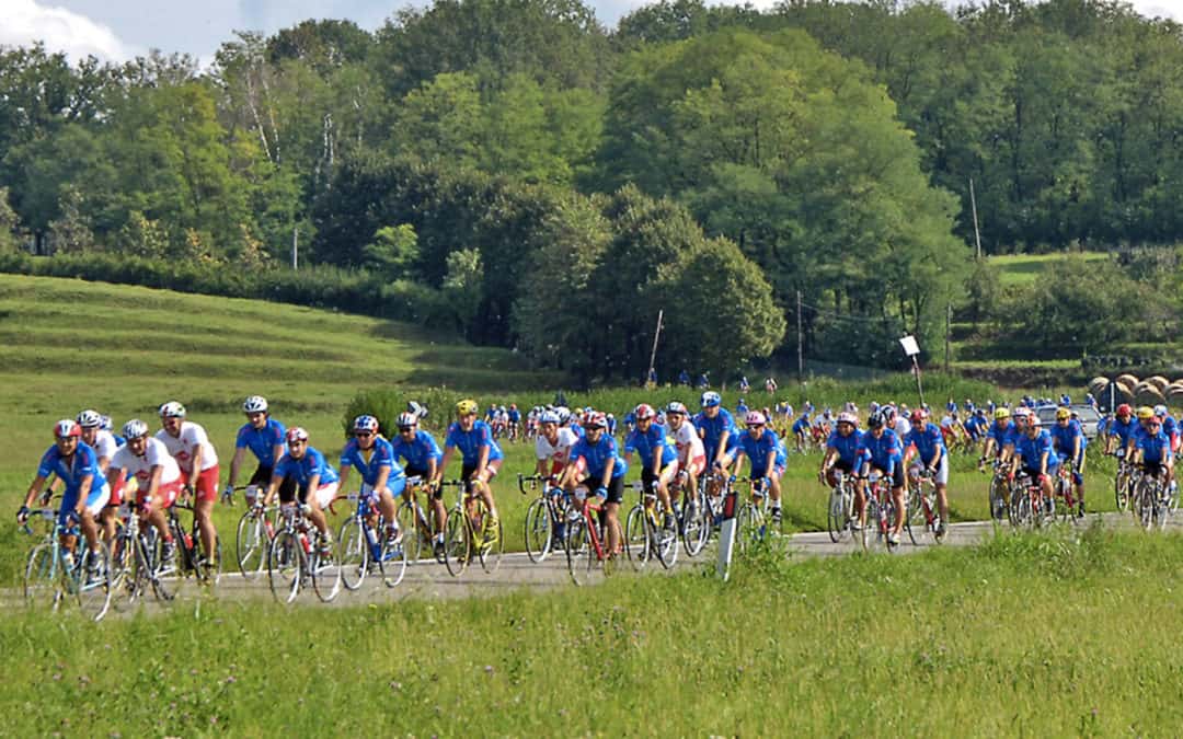 Pedalando in Maglia Azzurra