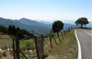 Al passo del Rastrello salendo da Sesta Godano