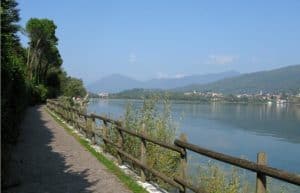 Roba da bambini Giro del lago di Varese